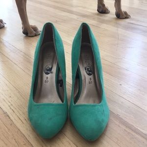 Teal heels